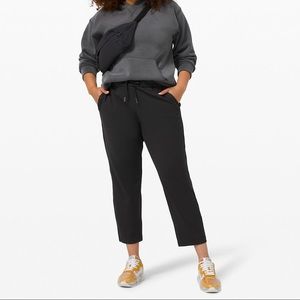 Lululemon On the Fly 7/8 Pant 27”